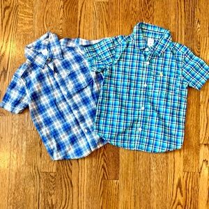 Carter’s - Set of 2 button down shirts - 3T - Excellent condition (see photos)